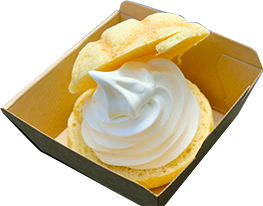 メロンパンソフト(450円)自家製同士のコラボ!