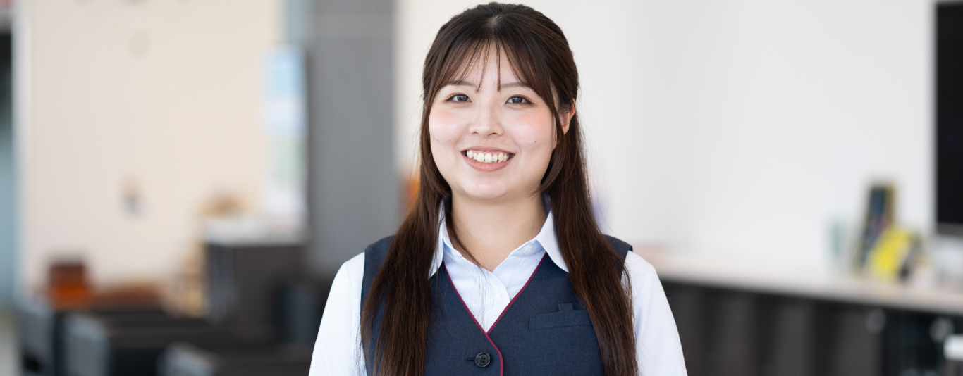 小雑賀店 フロアスタッフ 小畑 希未